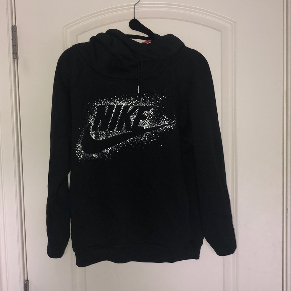 Black nike sweatshirt
